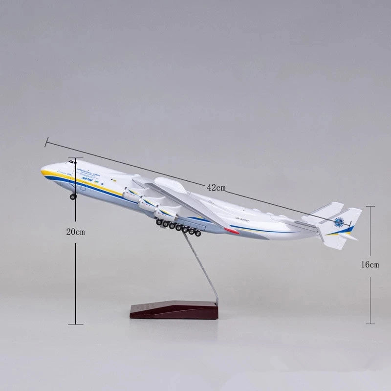 1/200 Antonov AN-225 Mriya Transporte Cargueiro Aeromodelo (42cm)